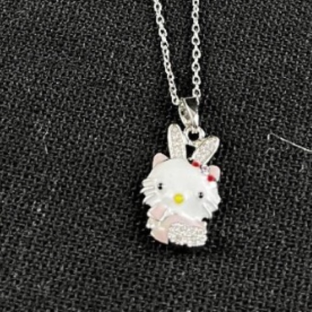 🎅🏻SALE Hello Kitty silver stainless steel Necklace of HK a with bunny ears